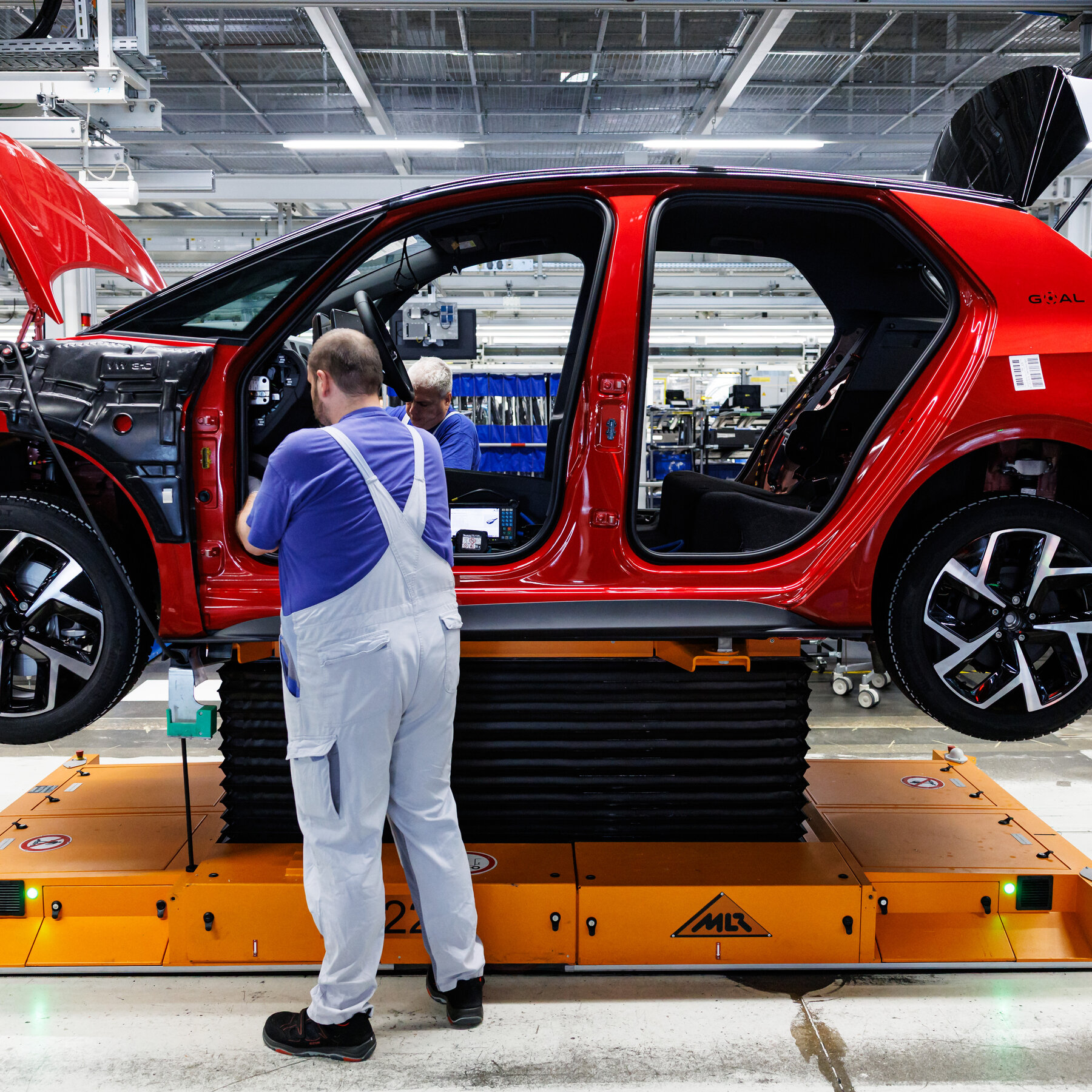 China Resumes Some Chip Exports, Easing Fears of a Global Crunch